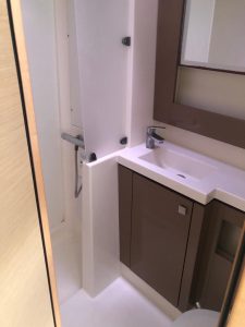 bath, FP 50 Saba, catamaran for sale