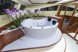 bath, Sunreef 82 DD, catamaran for sale