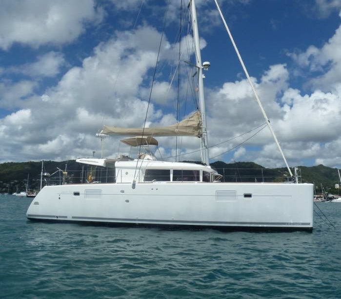 Lagoon 450F Review with Caroline of “S/V Fizzgig”