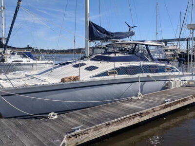 How much does it cost to dock a catamaran?