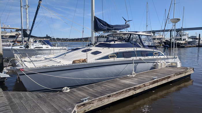 How much does it cost to dock a catamaran?