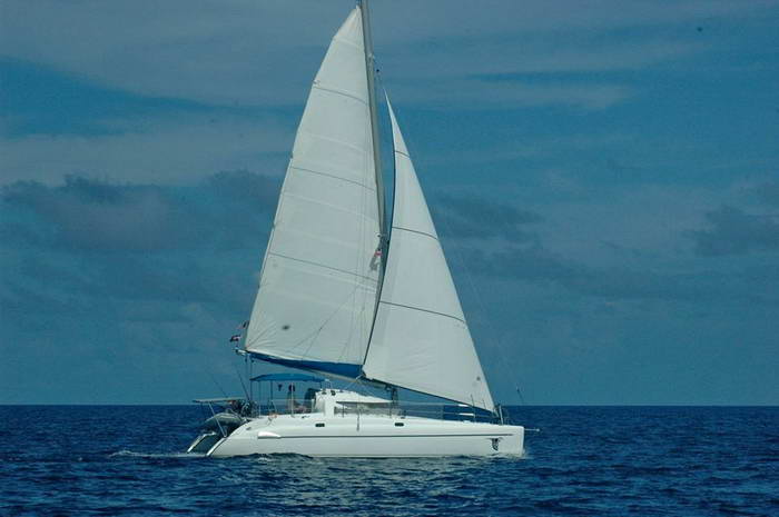 Top 10 Common Mistakes When Selling Your Catamaran FSBO