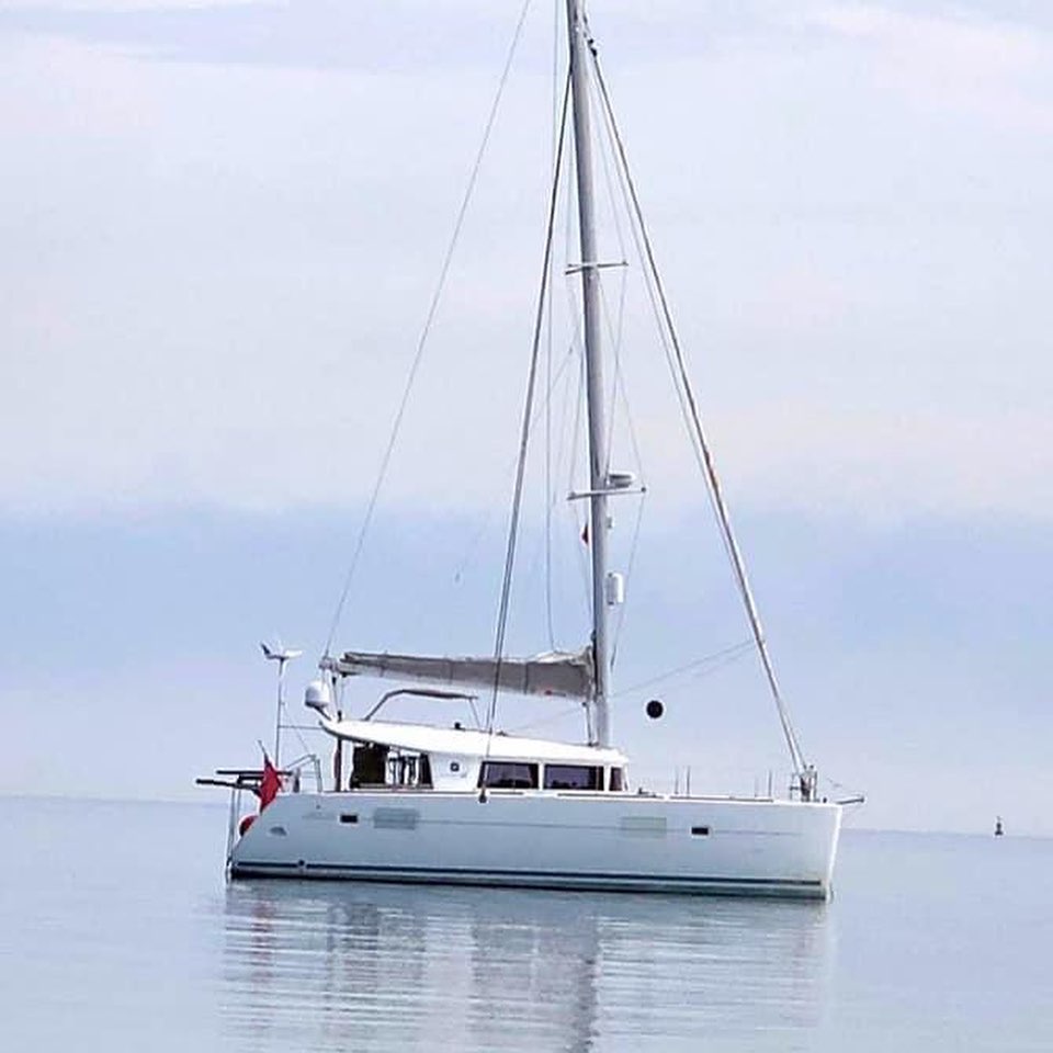 Lagoon 400 Review and Owner Interview with Sailing Ocean Fox
