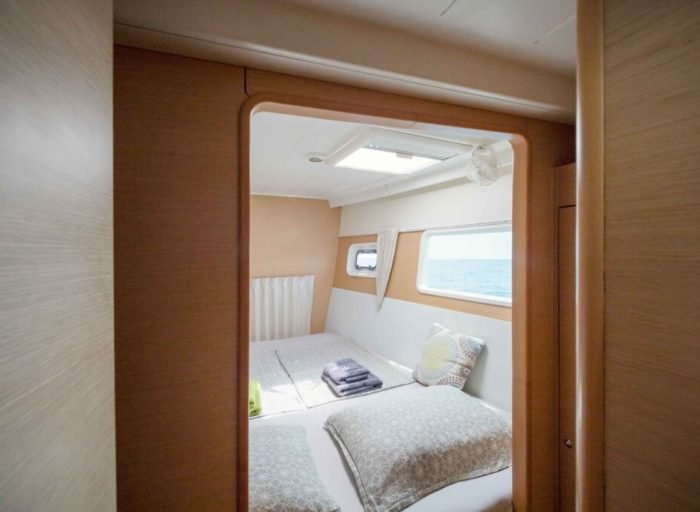 bed, Lagoon 400, catamaran for sale