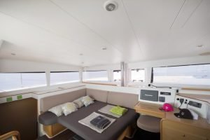 salon, Lagoon 400, catamaran for sale