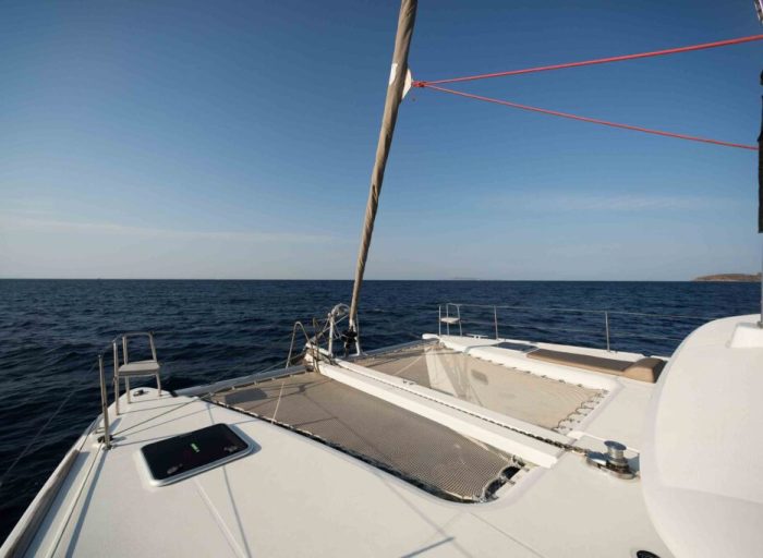 deck, Lagoon 400, catamaran for sale