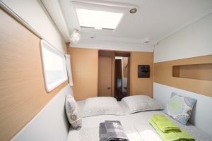 bed, Lagoon 400, catamaran for sale