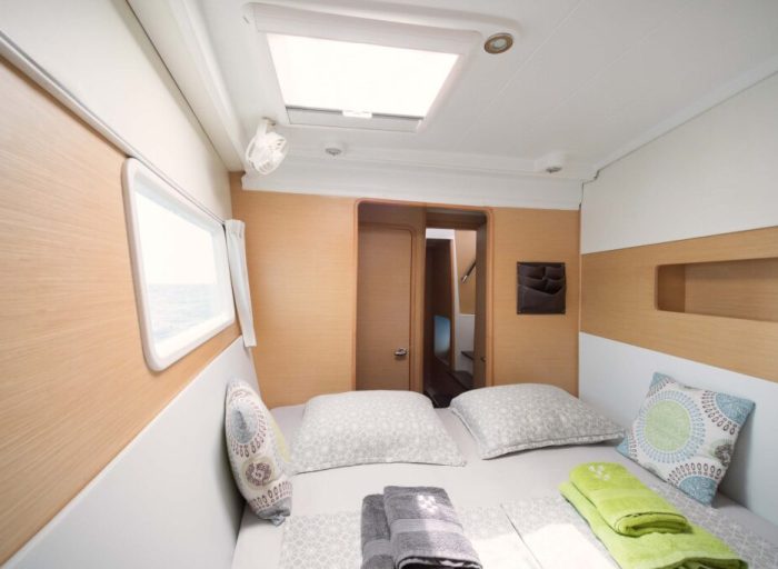 bed, Lagoon 400, catamaran for sale