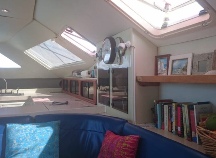 navigation station, Voyage 47 Mayotte, catamaran for sale