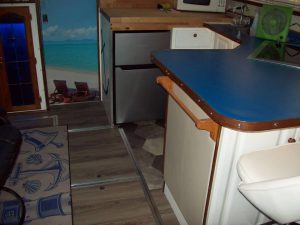 interior, Chris-Craft 35 Catalina, trawler for sale