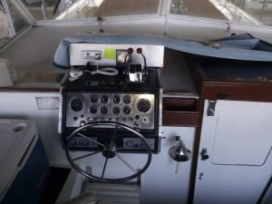 navigation station, Chris-Craft 35 Catalina, trawler for sale