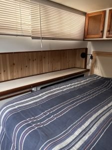 bed, Chris-Craft 35 Catalina, trawler for sale