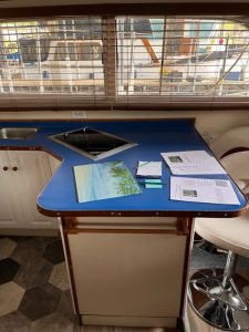 interior, Chris-Craft 35 Catalina, trawler for sale