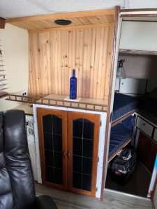 salon, Chris-Craft 35 Catalina, trawler for sale