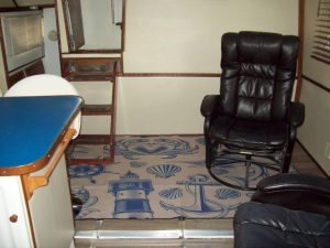 salon, Chris-Craft 35 Catalina, trawler for sale