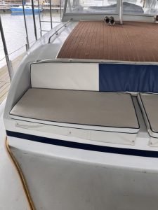 cockpit, Chris-Craft 35 Catalina, trawler for sale