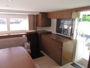salon, Lagoon 450, catamaran for sale