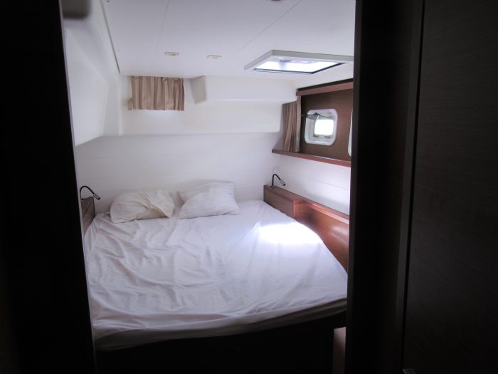 bed, Lagoon 450, catamaran for sale