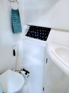 bath, Leopard 38, catamaran for sale