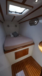 bed, Lidgard 73 Executive, catamaran for sale