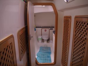 bath, Admiral 38, catamaran for sale