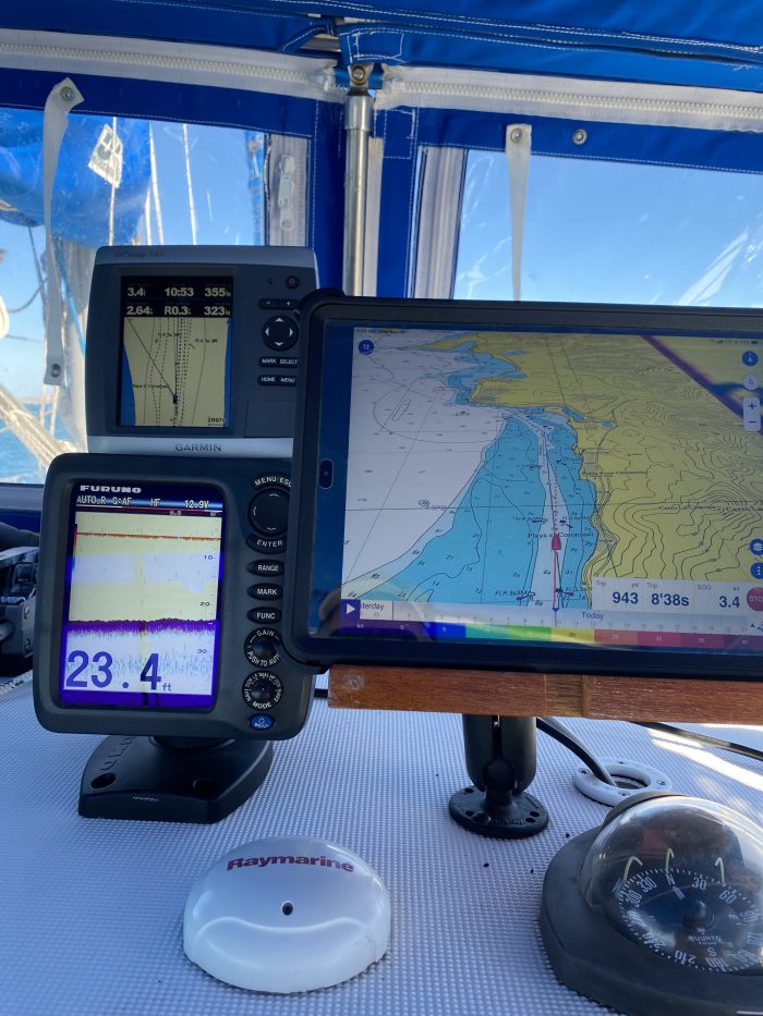 cockpit, Endeavour 35 Victory, catamaran for sale