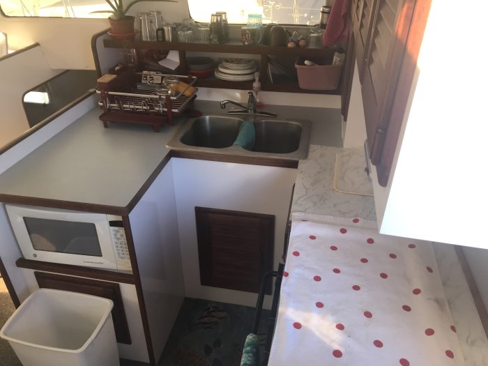 interior, Endeavour 35 Victory, catamaran for sale