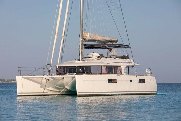 Lagoon 560 S2, catamaran for sale