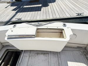 deck, Bertram, trawler for sale