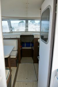 salon, Bertram, trawler for sale