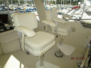 helm, Hatteras 63, trawler for sale