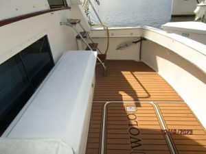 cockpit, Hatteras 63, trawler for sale