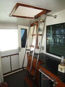 cockpit, Hatteras 63, trawler for sale