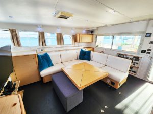 salon, Lagoon 500, catamaran for sale