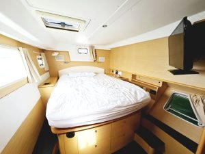 bed, Lagoon 500, catamaran for sale