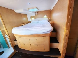 bed, Lagoon 500, catamaran for sale