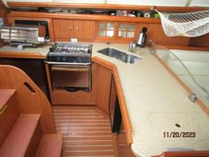 interior, Hunter H41, sailboat for sale