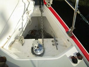 deck, Hunter H41, sailboat for sale