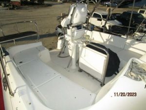 helm, Hunter H41, sailboat for sale