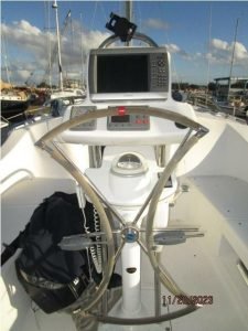 helm, Hunter H41, sailboat for sale
