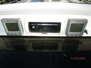 helm, Hunter H41, sailboat for sale