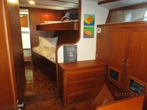bed, Defever 72, trawler for sale