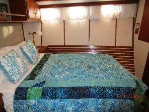bed, Defever 72, trawler for sale