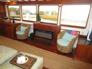 salon, Defever 72, trawler for sale