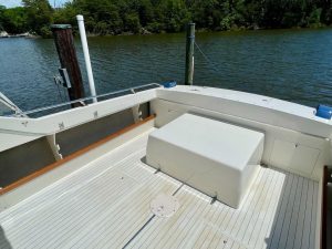 deck, Chris-Craft, trawler for sale
