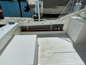 deck, Chris-Craft, trawler for sale