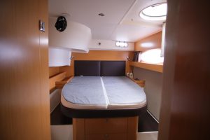 bed, FP 48 Salina, catamaran for sale