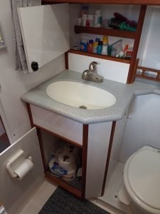bath, Endeavour 44, catamaran for sale