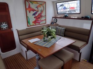 salon, Endeavour 44, catamaran for sale