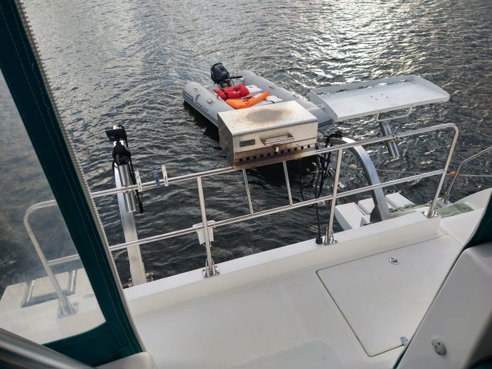 deck, Endeavour 44, catamaran for sale